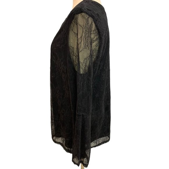 2X Absolutely Famous Women's Black Lace Pullover Blouse Keyhole Neckline - Picture 6 of 8